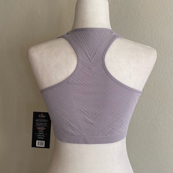 Cali Sport Lavender Racerback Women’s Sports Bra✨ - Picture 2 of 3